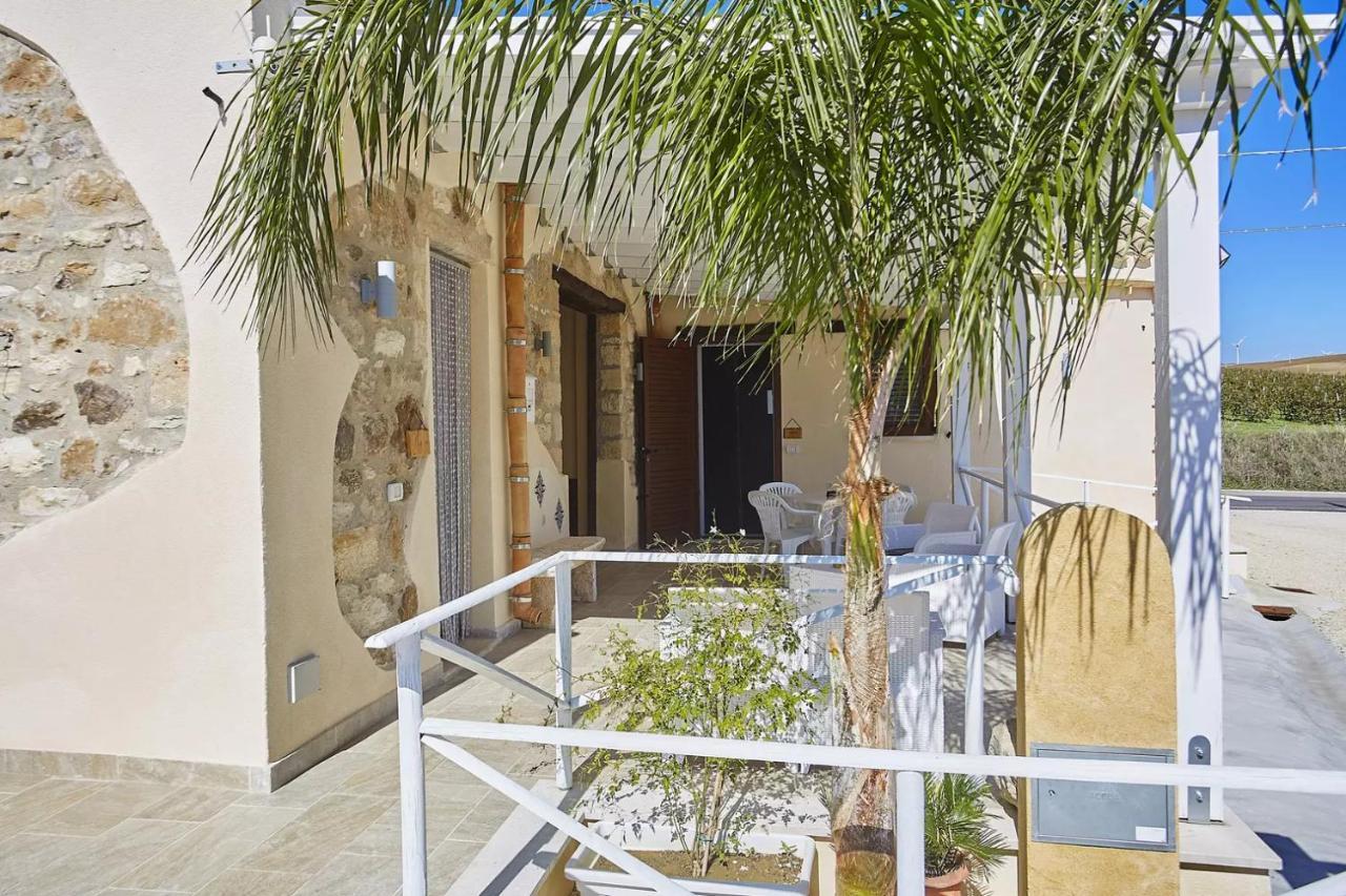 Casale Sammartano Apartments Ummari Ngoại thất bức ảnh